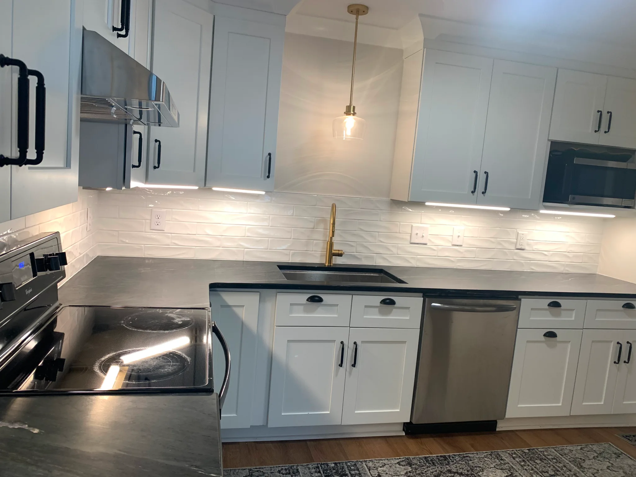 Clean-Line Kitchen, a Versatile Edge kitchens project